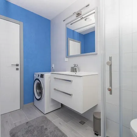 Penthouse Anna * Макарска